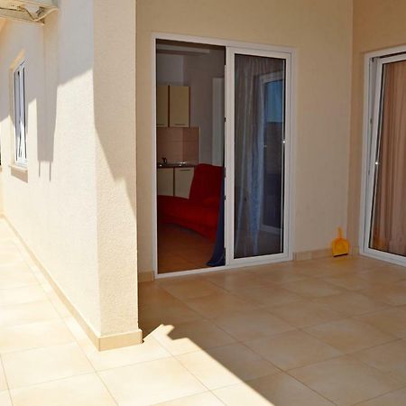 Apartmani Macak II Novalja Exterior foto