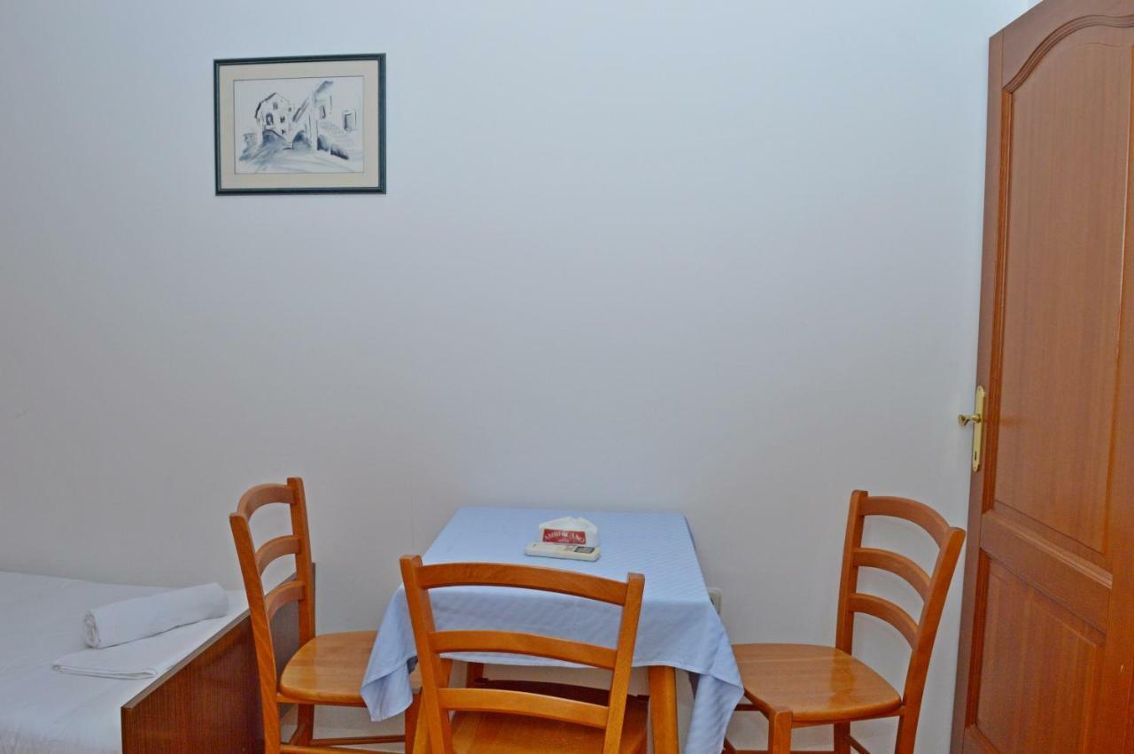 Apartmani Macak II Novalja Exterior foto
