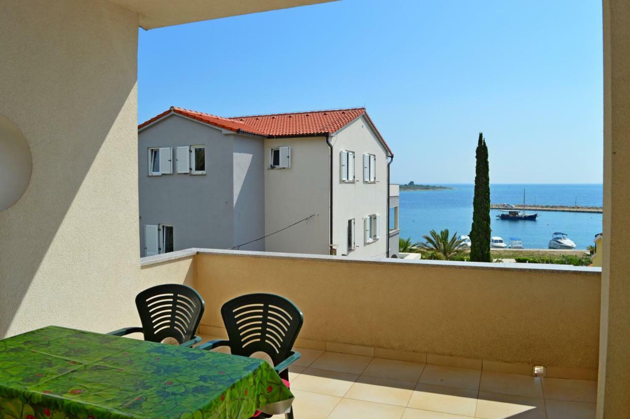 Apartmani Macak II Novalja Exterior foto