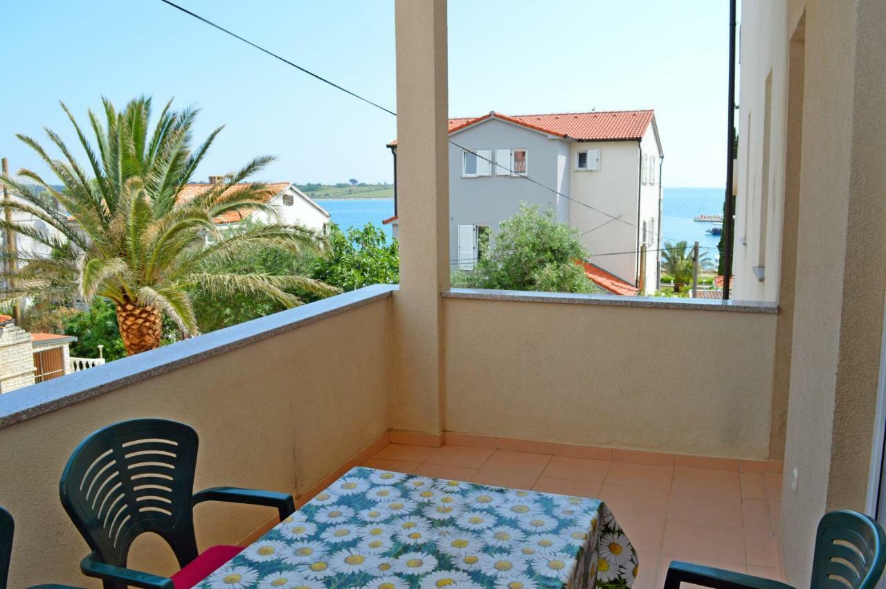Apartmani Macak II Novalja Exterior foto