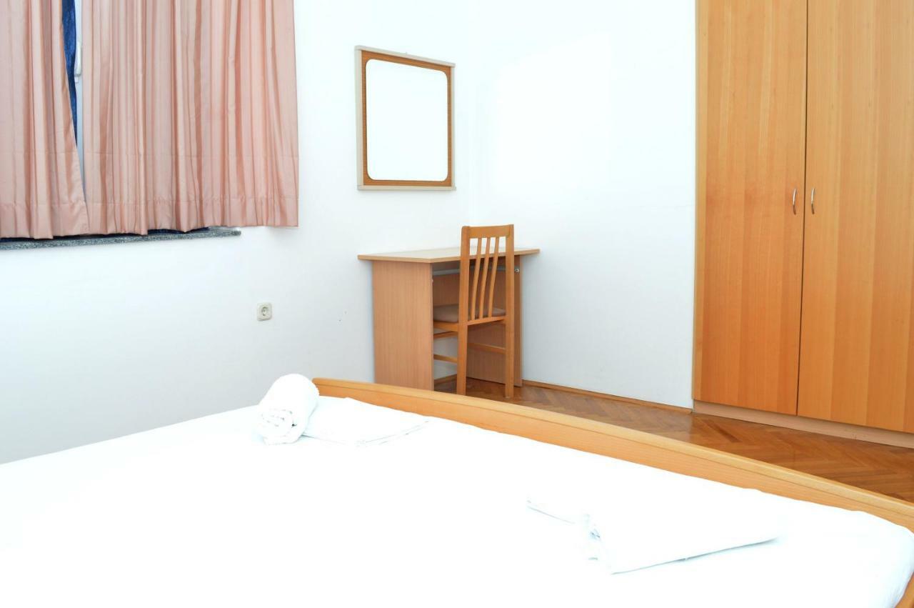 Apartmani Macak II Novalja Exterior foto