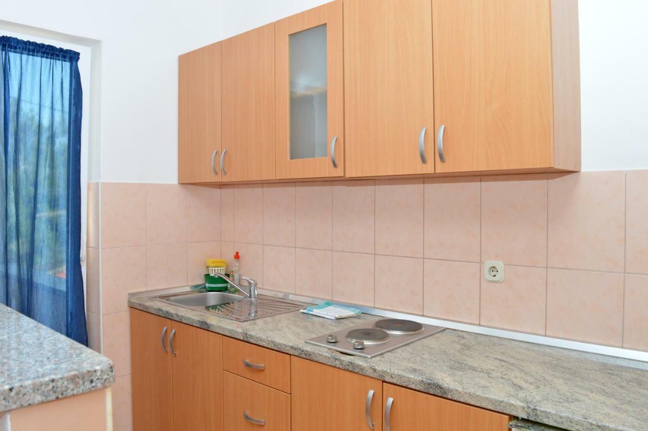 Apartmani Macak II Novalja Exterior foto